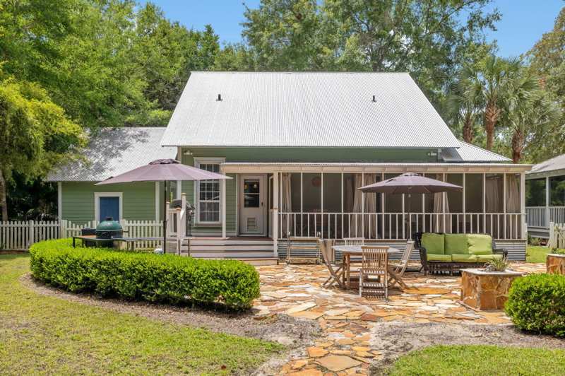 3 bedroom Detached Single Family at 214 Chrysler Avenue, Daughettes Amended, Santa Rosa Beach — photo 1