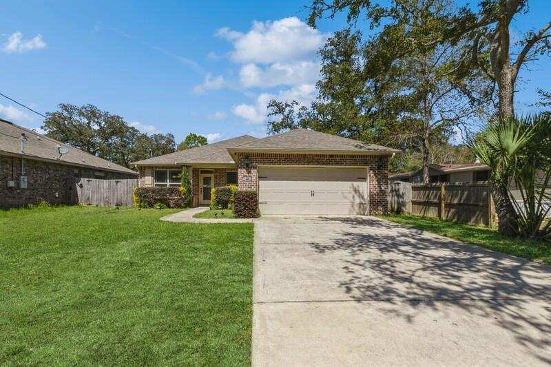 4 bedroom Detached Single Family at 2B Newcastle Drive, Racetrack Road 3rd Addn, Fort Walton Beach — photo 1