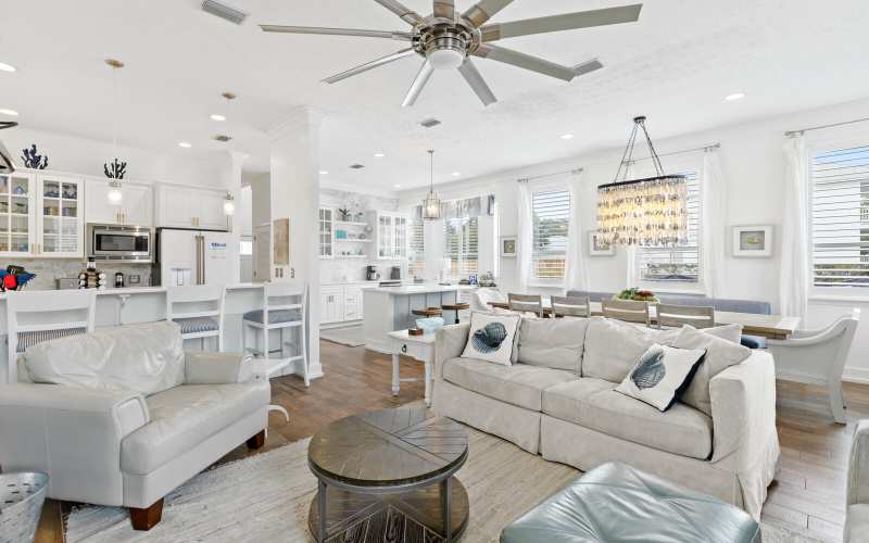 4 bedroom Detached Single Family at 43 Sand Dunes Road, Blue Mountain Beach, Santa Rosa Beach — photo 1