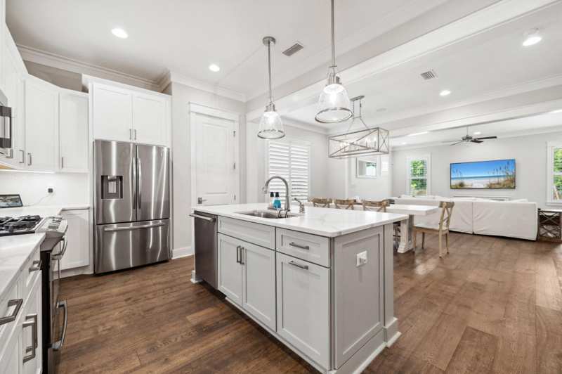 3 bedroom Detached Single Family at 327 Cobalt Lane, Emerald Bay Ph II A, Miramar Beach — photo 1