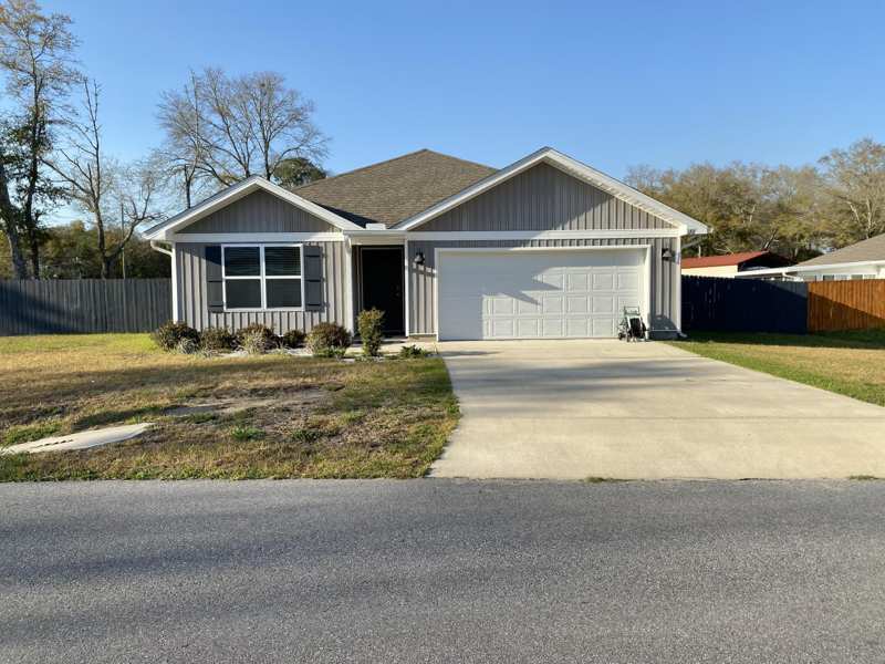 3 bedroom Detached Single Family at 3101 Van Day Way, The Grove, Crestview — photo 1