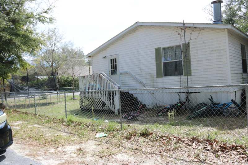 3 bedroom Manufactured Home at 860 Fairview Drive, Fairview Hgts S/D Lot 6 Blk 3, Fort Walton Beach — photo 1