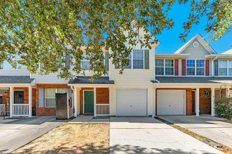 3 bedroom Townhouse at 105 Swaying Pine Court, Rolling Pines, Crestview — photo 1