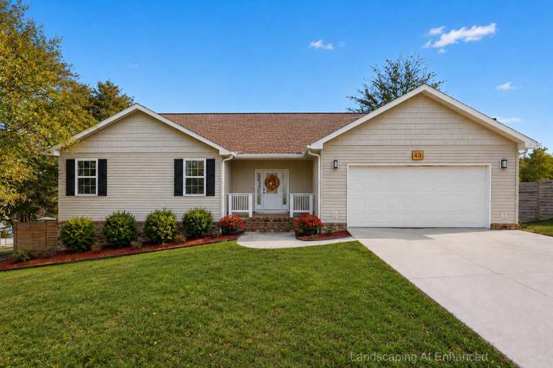 4 bedroom Detached Single Family at 40 Hidden Lakes Trail, Hidden Lakes Estates, DeFuniak Springs — photo 1
