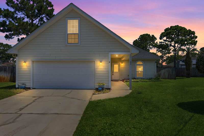 2 bedroom Detached Single Family at 82 Hidden Harbor Lane, Hidden Harbor Estates, Miramar Beach — photo 1