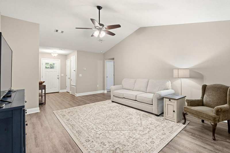 3 bedroom Detached Single Family at 3172 Main Street, Garden City, Crestview — photo 1