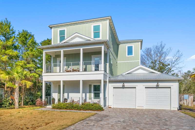 6 bedroom Detached Single Family at 111 Walnut Street, Gulfview Heights 1st Addn, Santa Rosa Beach — photo 1