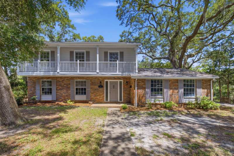 4 bedroom Detached Single Family at 20 NW Sherwood Road, Forest Park, Fort Walton Beach — photo 1