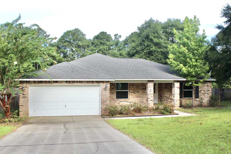 3 bedroom Detached Single Family at 48 S Pleasant Drive, Pleasant Ridge S/D, DeFuniak Springs — photo 1