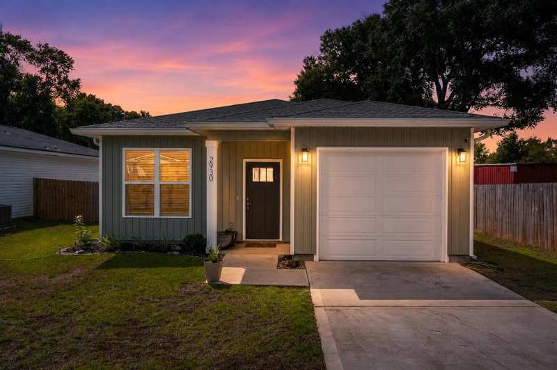 3 bedroom Detached Single Family at 2930 McCarty Avenue, Oakdale, Crestview — photo 1