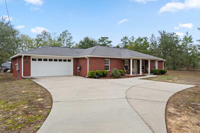 3 bedroom Detached Single Family at 5570 Mount Olive Road, Crestview, Crestview — photo 1