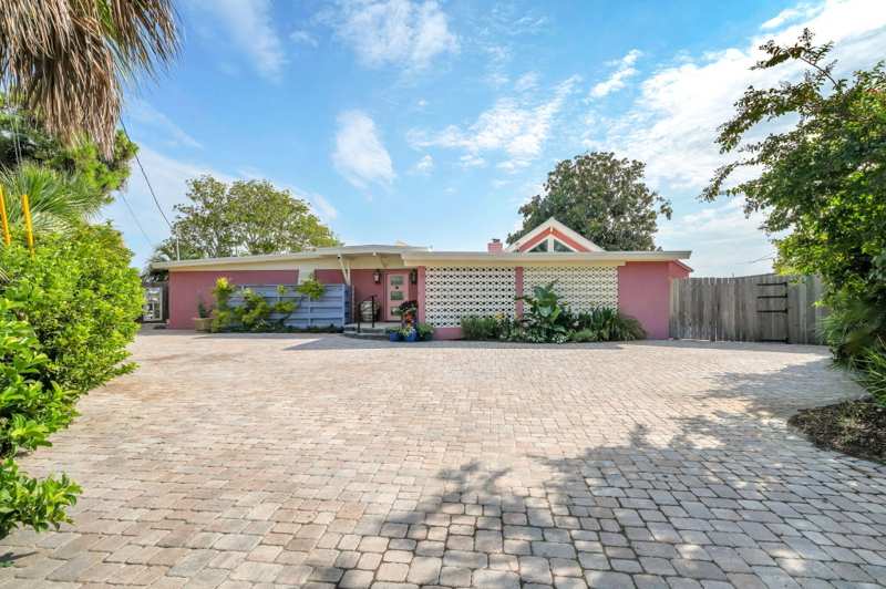 3 bedroom Detached Single Family at 623 Pelican Drive, Santa Rosa Island, Fort Walton Beach — photo 1