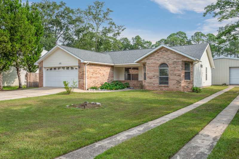 3 bedroom Detached Single Family at 119 Palmetto Drive, Lantern Ridge S/D Ph 2, Crestview — photo 1