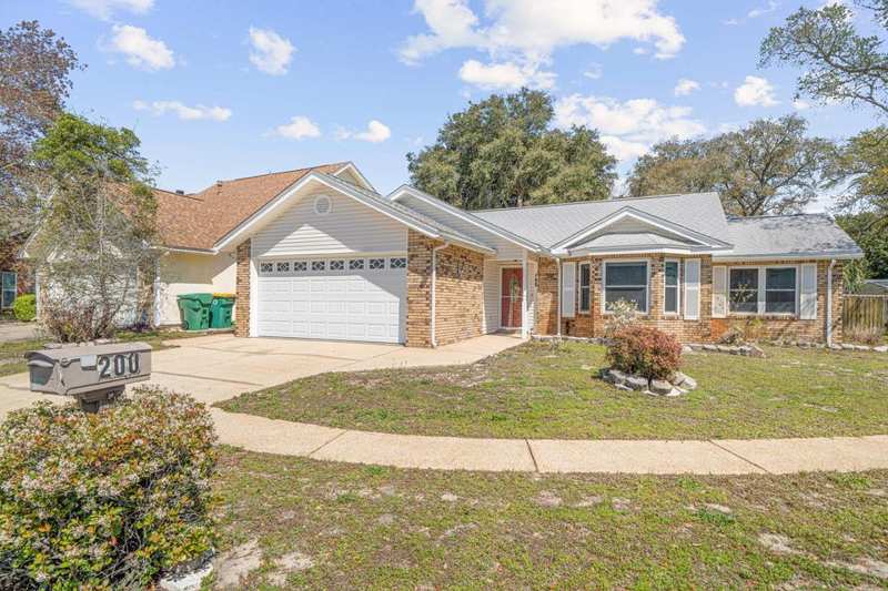 3 bedroom Detached Single Family at 200 Woodland Park Circle, Woodland Park Estates, Mary Esther — photo 1