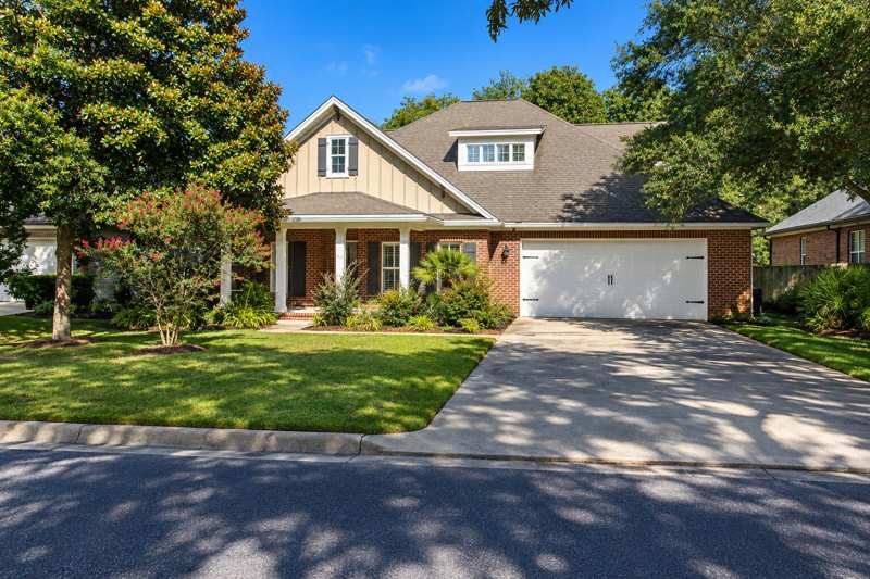 5 bedroom Detached Single Family at 219 Girard Avenue, Harbor Ridge, Fort Walton Beach — photo 1