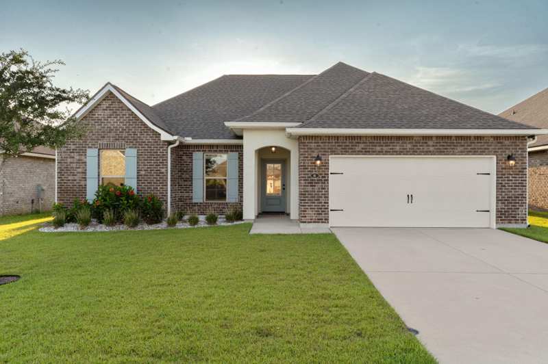 4 bedroom Detached Single Family at 81 Alleyoak Lane, The Bluffs At Lafayette, Freeport — photo 1