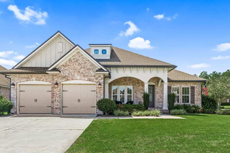 4 bedroom Detached Single Family at 389 Meadow Lake Drive, Hammock Bay, Freeport — photo 1