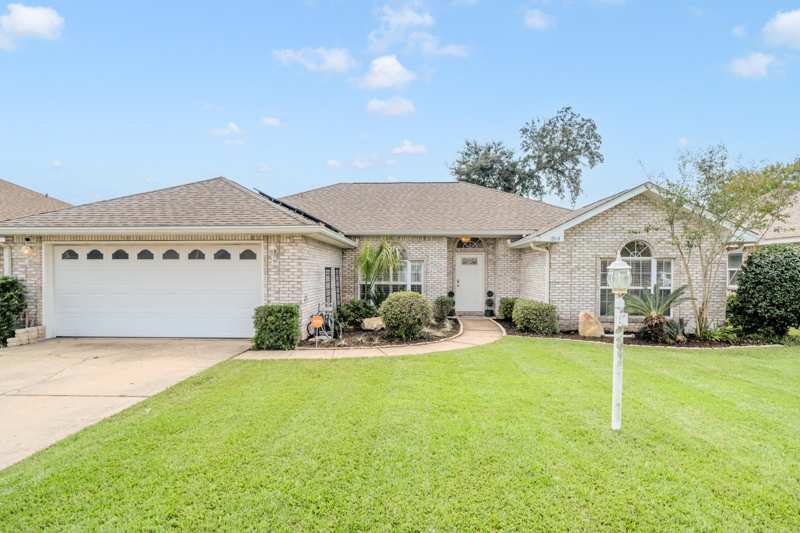 3 bedroom Detached Single Family at 1964 Chesapeake Ridge, North Ridge Creek S/D, Fort Walton Beach — photo 1
