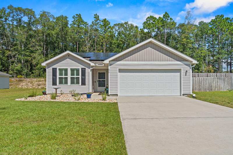 3 bedroom Detached Single Family at 672 Squirrel Road, Cat Island Estates, DeFuniak Springs — photo 1