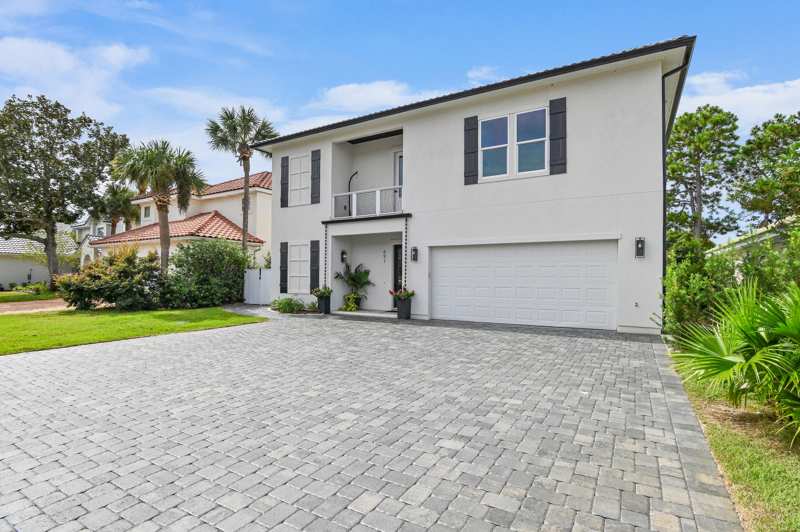 4 bedroom Detached Single Family at 691 Emerald Bay Drive, Emerald Bay, Destin — photo 1
