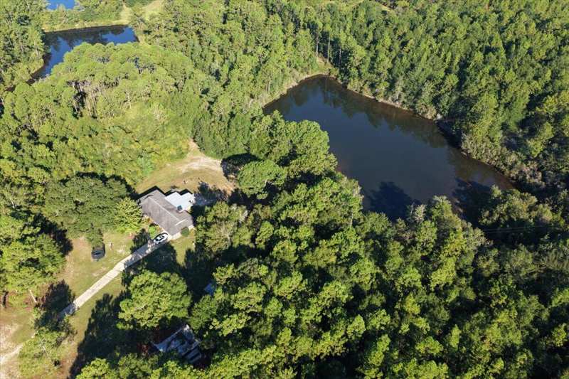5 bedroom Detached Single Family at 6176 Barnes Road, Crestview, Crestview — photo 1