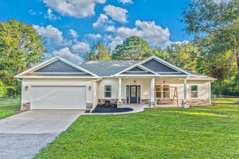 3 bedroom Detached Single Family at 1435 Aaron Baker Road, Baker, Baker — photo 1