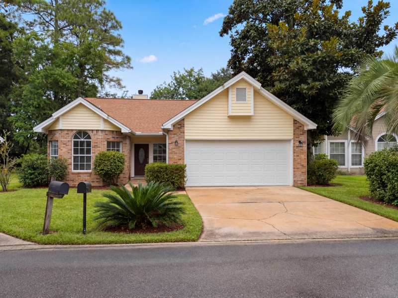 3 bedroom Detached Single Family at 1893 Turnberry Court, Turnberry Court, Fort Walton Beach — photo 1