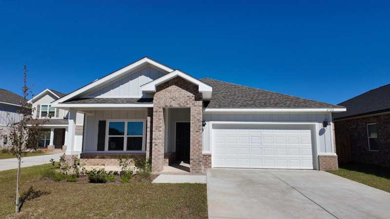4 bedroom Detached Single Family at 4722 Marine Loop, Patriot Ridge, Crestview — photo 1