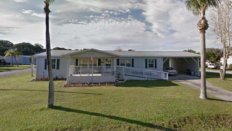 3 bedroom Manufactured Home at 6325 SE Colonial Drive, Libbys Estates, Stuart — photo 1