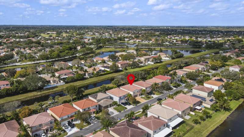6 bedroom Single Family Residence at 6627 Rainwood Cove Lane, Rivermill, Lake Worth — photo 1