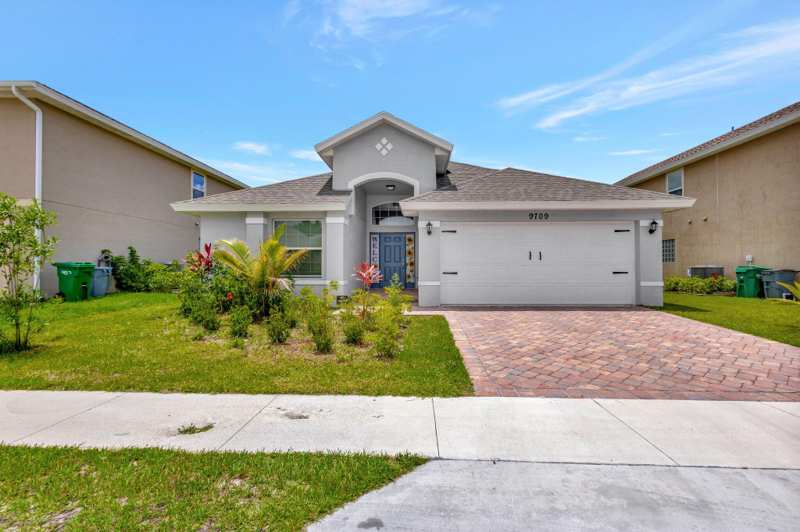 3 bedroom Single Family Residence at 9709 Starboard Drive, Morningside Palm Breezes Club Phase 2A, Fort Pierce — photo 1