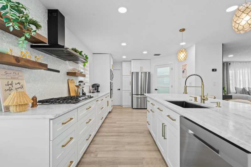 5 bedroom Single Family Residence at 581 SE 5th Avenue, Cypress Harbor 5th Sec, Pompano Beach — photo 1