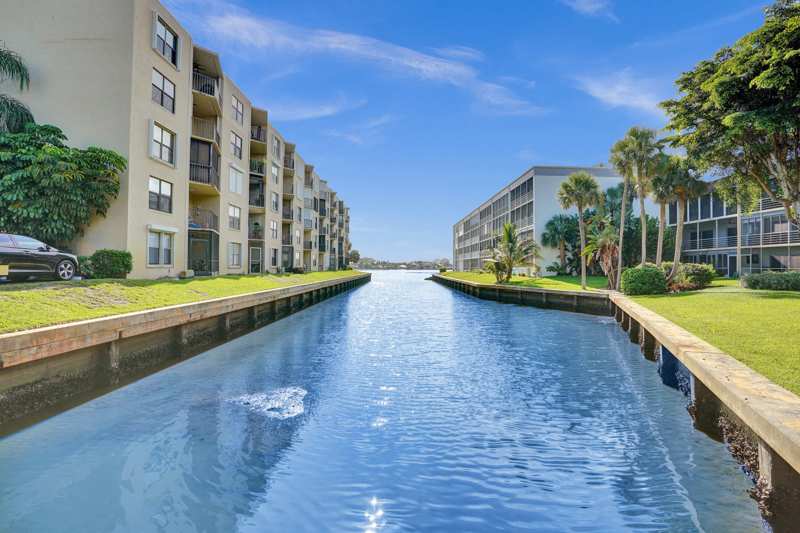 2 bedroom Condominium at 890 N Federal Highway #410, Hidden Harbour Of The Palm Beaches Condo, Lantana — photo 1