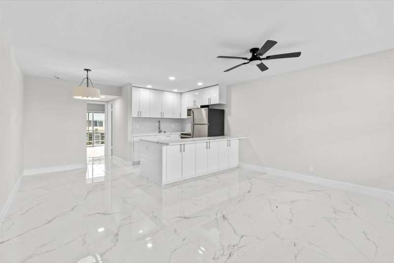 1 bedroom Condominium at 17 Andover A, Andover Condos, West Palm Beach — photo 1