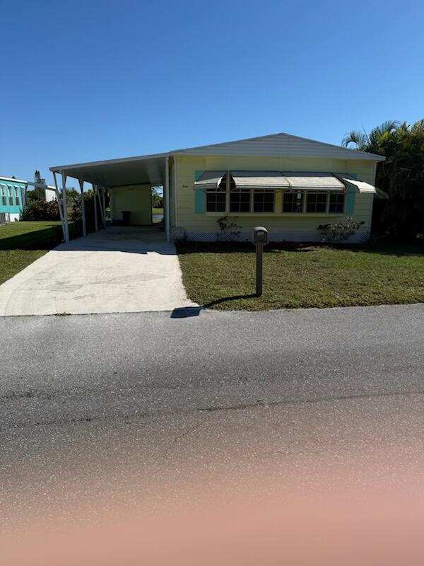 2 bedroom Manufactured Home at 4 E East Caribbean, Spanish Lakes Golf Village, Port St. Lucie — photo 1