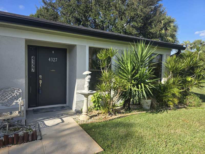 2 bedroom Villa at 4327 Willow Brook Circle, Lakeside Green 2, West Palm Beach — photo 1