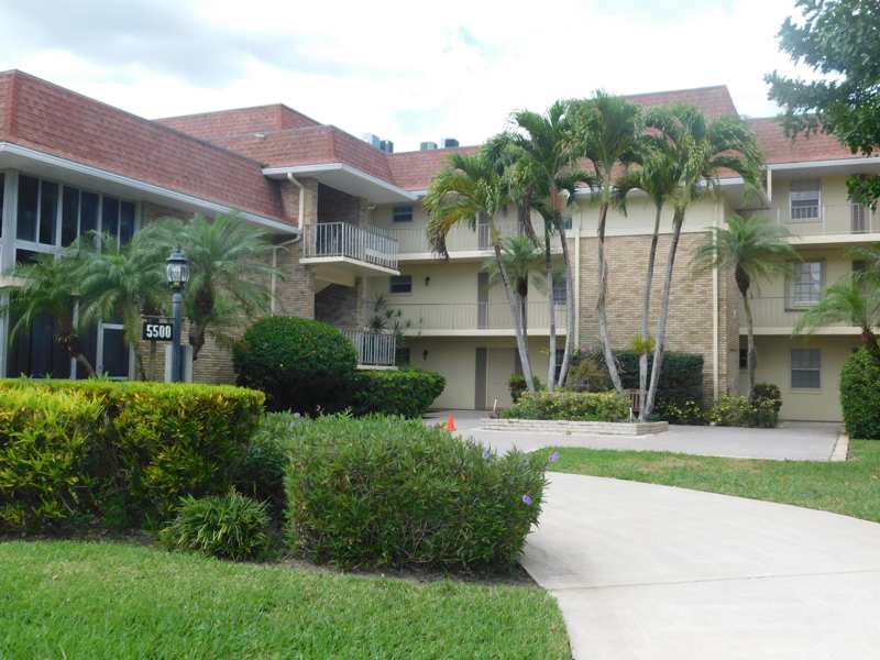 2 bedroom Condominium at 5500 Tamberlane Circle #305, Tamberlane 1 Condo, Palm Beach Gardens — photo 1