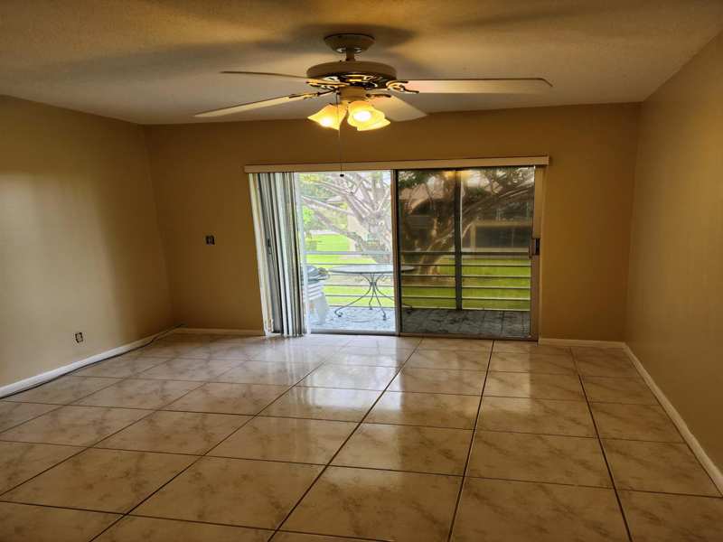 2 bedroom Condominium at 239 Coventry J, Coventry Condo, West Palm Beach — photo 1