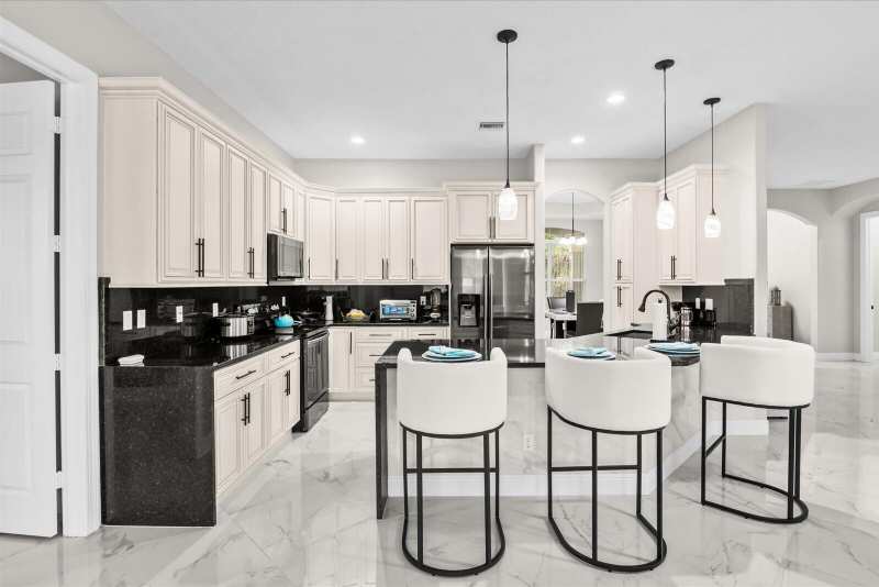 4 bedroom Single Family Residence at 562 SW Souris Avenue, Port St Lucie Section 41, Port St. Lucie — photo 1