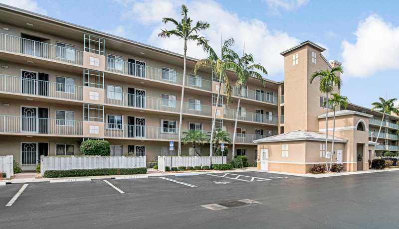 3 bedroom Condominium at 12565 Imperial Isle Drive #208, Coral Cove Condo, Boynton Beach — photo 1