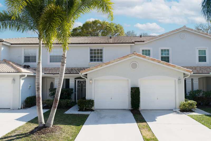2 bedroom Townhouse at 332 Timberwalk Trail #332, Timberwalk Pud, Jupiter — photo 1