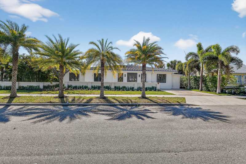 5 bedroom Single Family Residence at 326 Palmetto Street, Broadmoor Sec 1, West Palm Beach — photo 1