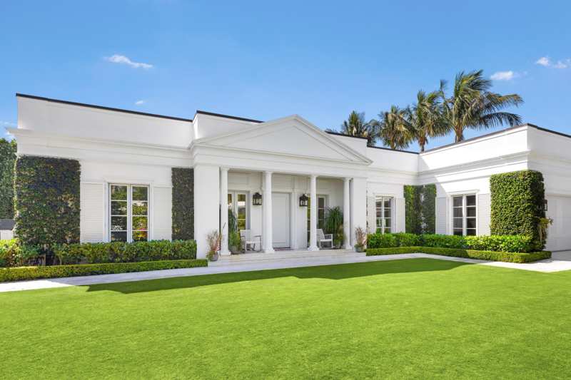 4 bedroom Single Family Residence at 208 Sandpiper Drive, Dodge Estates In, Palm Beach — photo 1