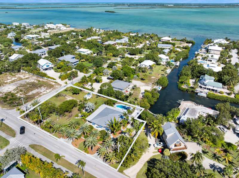 4 bedroom Single Family Residence at 1481 Sugarloaf Boulevard, Sugarloaf Shores (17.0), Sugarloaf Key — photo 1