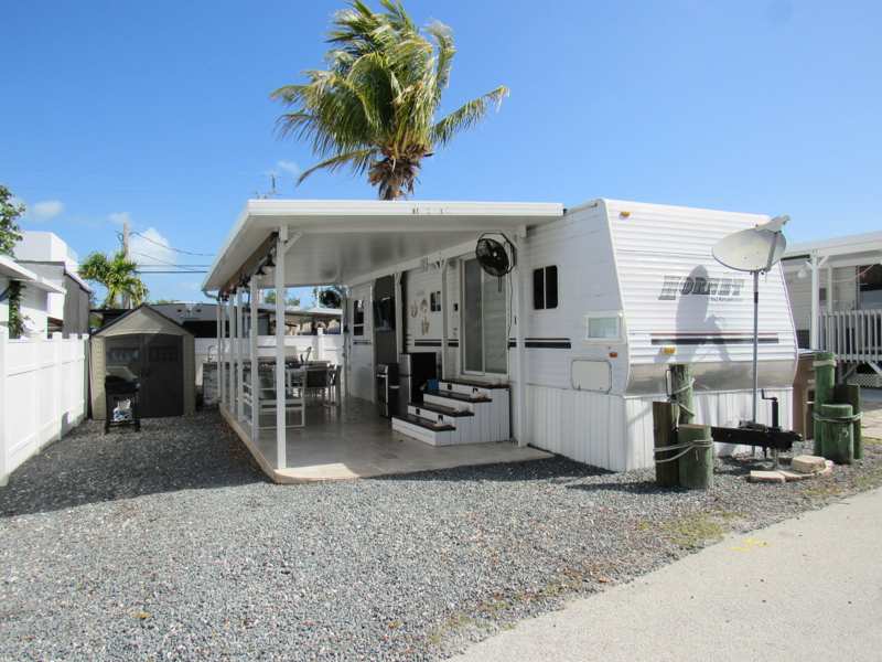 2 bedroom Mobile Home at 325 Calusa Street ## 15, Calusa Campground (101.5), Key Largo — photo 1
