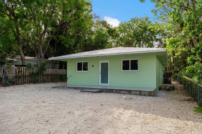 3 bedroom Single Family Residence at 4 Norwood Avenue, Largo Highlands (106.0), Key Largo — photo 1