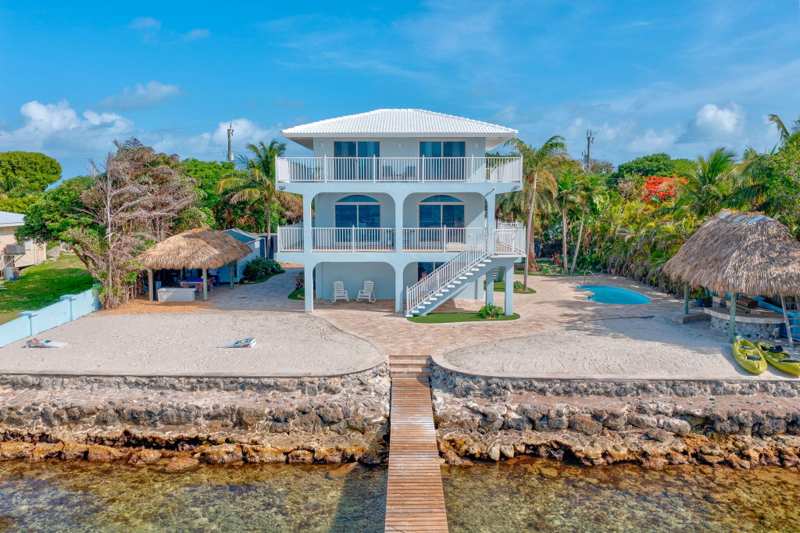 3 bedroom Single Family Residence at 8070 Gulfstream Boulevard, N Marathon Shores (51.5), Marathon — photo 1