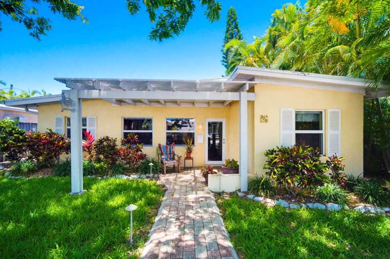2 bedroom Single Family Residence at 3715 Flagler Avenue, Key West Fwdn Sub (4.0), Key West — photo 1