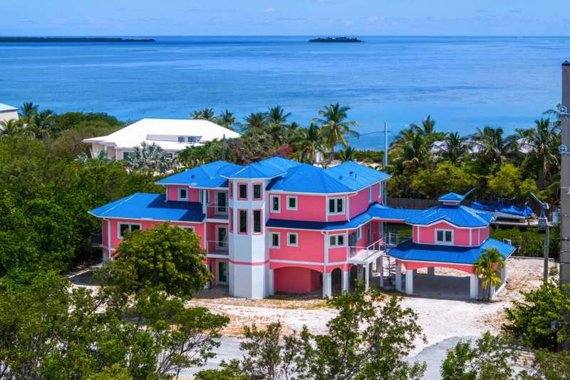 5 bedroom Single Family Residence at 23950 Overseas Highway, Dobie's Sub (24.0), Summerland Key — photo 1