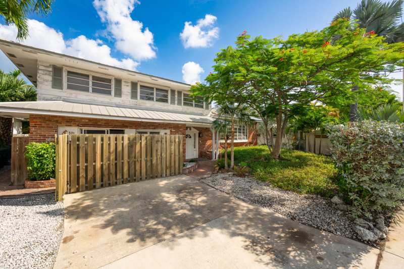 4 bedroom Multi-Units at 1503 Atlantic Boulevard, Kamien Plat #2 (2.0), Key West — photo 1